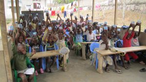 Bambini della scuola di Casa Marisa